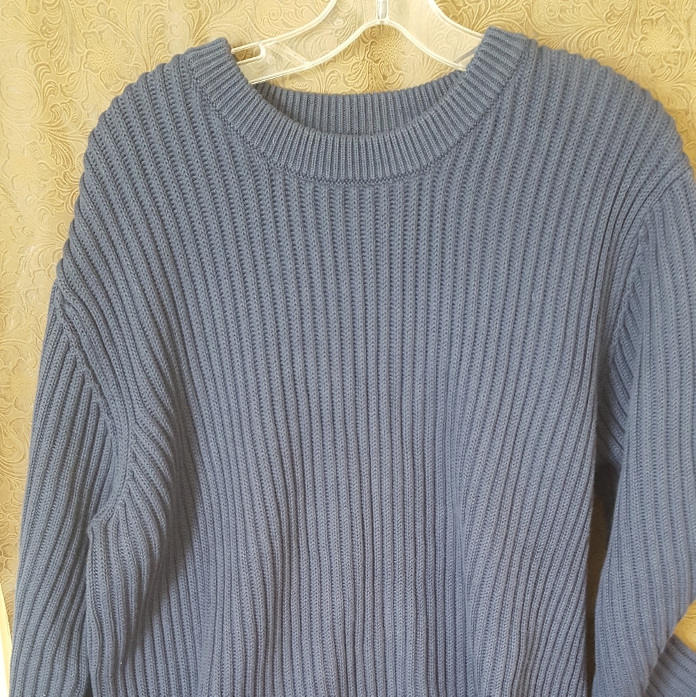 L.L. Bean size L sweater